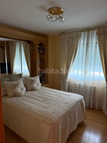 Foto 12673e73-8e7d-4d34-9808-653b8ec41c65. Casa adossada amb xemeneia calefacció a El Mirador-El Grillero Arganda del Rey