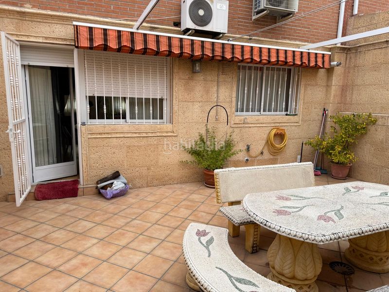 Foto 1e793357-48c8-4811-80ee-1c1cf69f7e9f. Casa adossada amb xemeneia calefacció a El Mirador-El Grillero Arganda del Rey