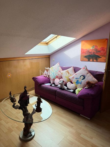 Foto 5fdddbd2-e97f-494e-8c58-449af154e4ad. Casa adossada amb xemeneia calefacció a El Mirador-El Grillero Arganda del Rey