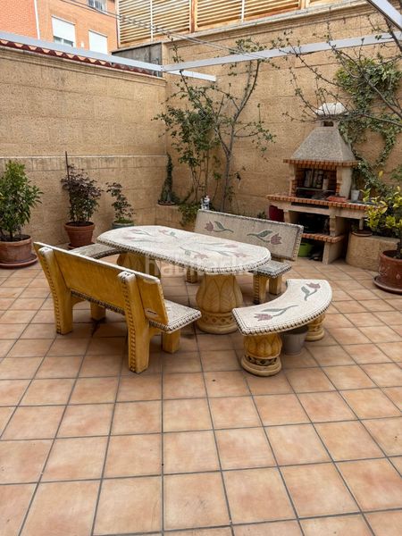 Foto df4d3150-188f-4d1d-a155-13aae4478fd3. Casa adossada amb xemeneia calefacció a El Mirador-El Grillero Arganda del Rey