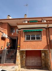 Chalet  Calle picos de europa 5. Chalet adosado en arganda del rey