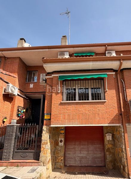 Foto 1da54445-da03-46c9-bb29-4aad2a1e5790. Xalet a calle picos de europa 5 a La Poveda Arganda del Rey