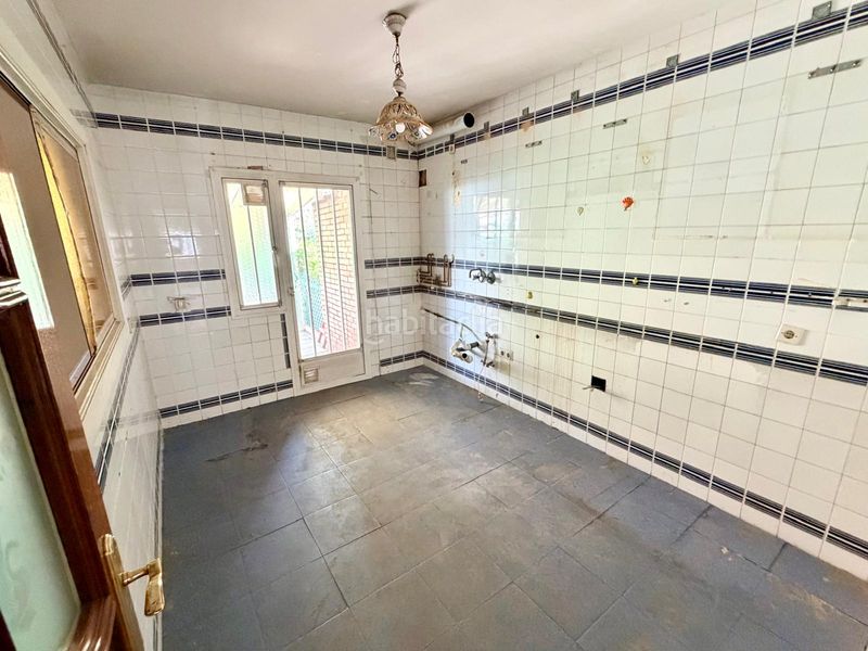 Foto 8091c932-e011-46d3-a487-ff2be15b7f12. Xalet a calle picos de europa 5 a La Poveda Arganda del Rey