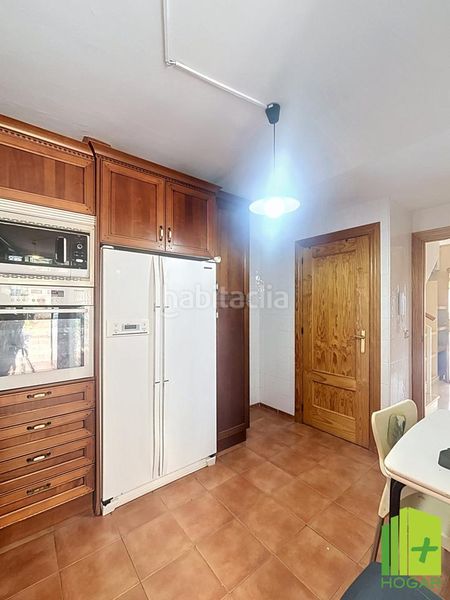 Foto 1da4d7c0-1e23-4358-870e-b16d19608886. Casa aparellada amb piscina a Jabalcuz Jaén