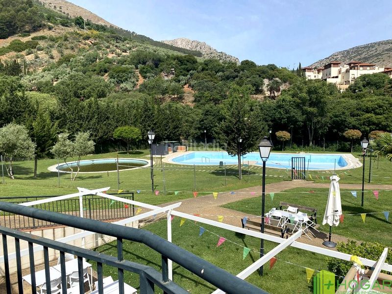 Foto 4839e305-42b1-4b37-9020-08cfcec002eb. Casa aparellada amb piscina a Jabalcuz Jaén