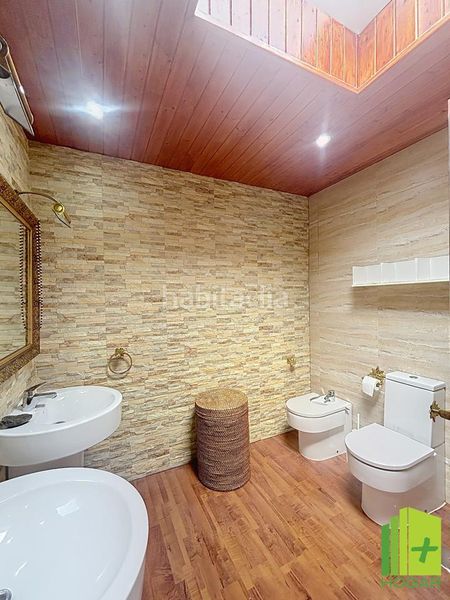 Foto 6b3a9b15-b1ae-46a5-8fc3-539240563063. Casa aparellada amb piscina a Jabalcuz Jaén