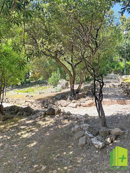 Foto f7a627aa-0a16-4a93-9c92-0a03ee3687c3. Casa aparellada amb piscina a Jabalcuz Jaén