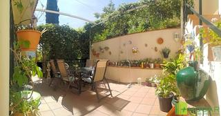 Doppelhaus  Jerez 39. Te apetece vivir en la casa del cuadro?