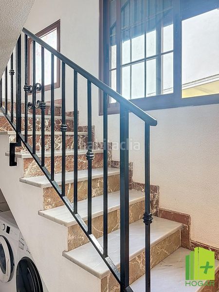 Foto ec56250e-1183-4a64-9ded-e0c9a0698910. Casa adossada amb calefacció a Santa Isabel Jaén