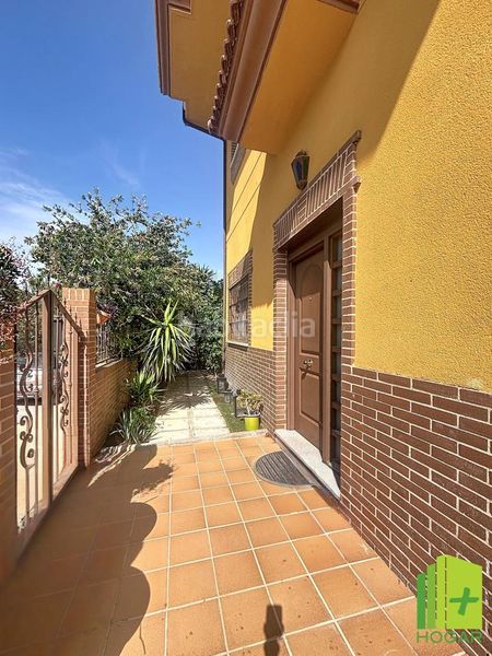 Foto 4c68ba0e-77fc-4a19-92a3-b3dbd59902a5. Casa adossada a Guardia de Jaén (La)