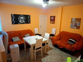 Affitto Appartamento in Peñamefecit - Avda Barcelona. Piso ideal para estudiantes en la mejor zona de jaén  zona renfe