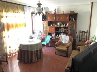 Piso en Ctra. Circunvalación - La Magdalena