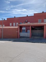 Maison à Sant Sadurní d´Anoia. Casa en venta en sant sadurni d'anoia