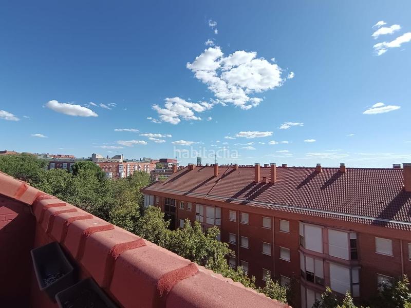 Foto 548bf6f5-bb61-40ec-ac9f-9006bcc43909. Zweistöckige wohnung mit heizung parking in Palomeras Bajas Madrid