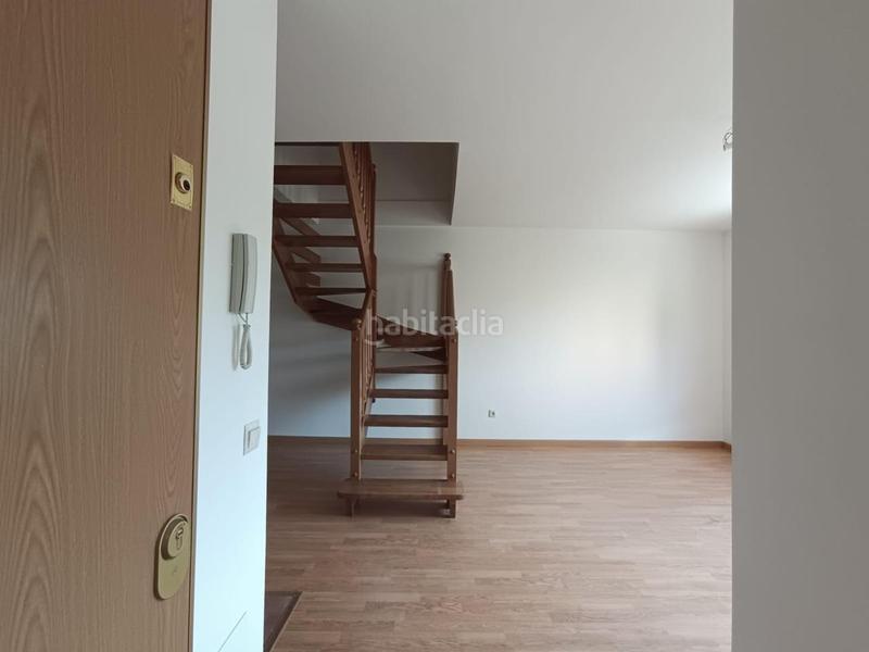 Foto 6ce8a1a2-7979-4db8-9d29-fba349260e5b. Duplex con riscaldamento in Santa María de la Alameda