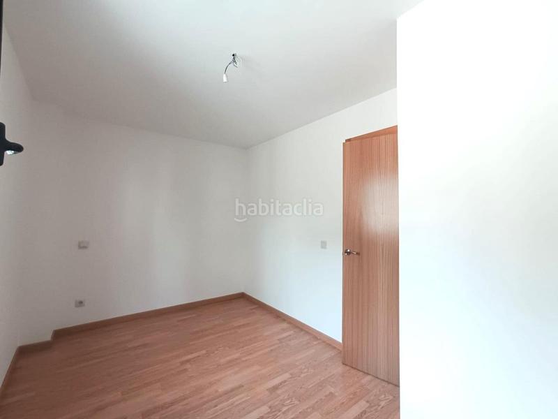 Foto ae273eef-45f9-47a1-8138-8f7271d4b38e. Duplex con riscaldamento in Santa María de la Alameda