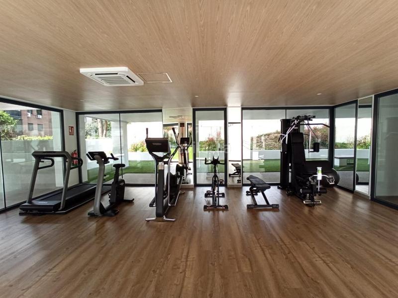 Foto 2974bbc7-6957-49d3-a42c-8845d0a92fc4. Flat with heating parking pool in San Juan Bautista Madrid