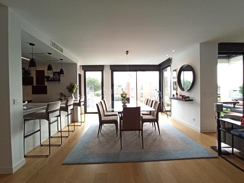 Foto 49b7b7f7-56de-4ad2-b084-c2d4d350ed2d. Flat with heating parking pool in San Juan Bautista Madrid