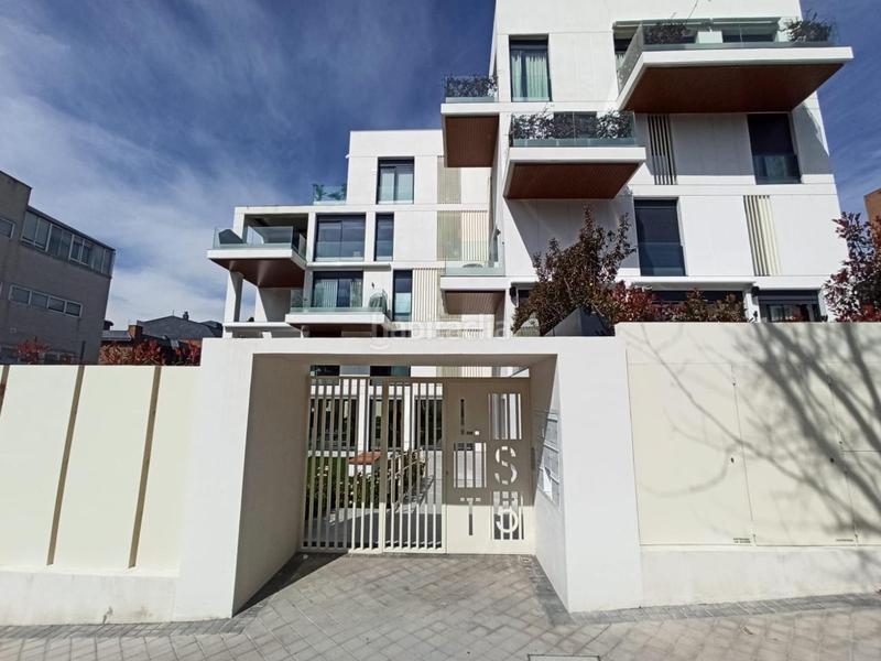 Foto cf38d41a-34ac-432a-9e87-429330ae7d09. Flat with heating parking pool in San Juan Bautista Madrid