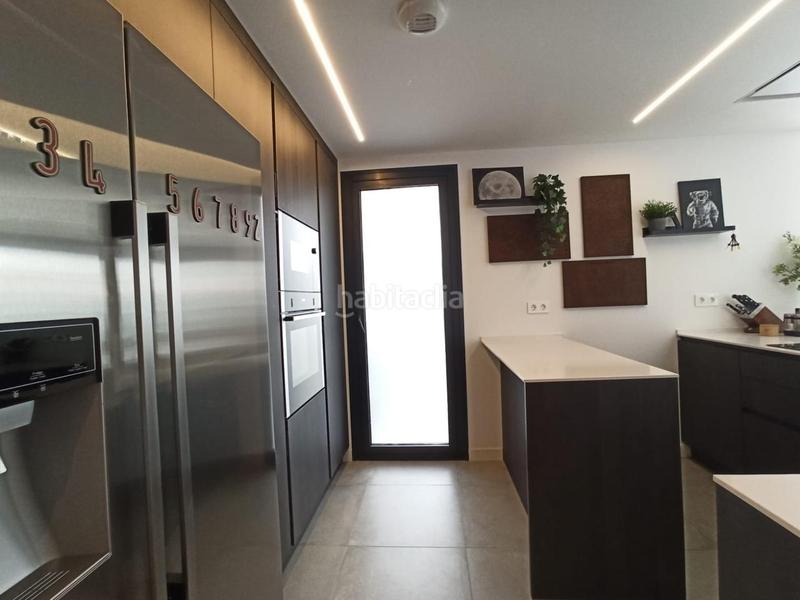 Foto a8add7da-257a-425c-99e2-a97814dbc010. Piso en San Juan Bautista Madrid