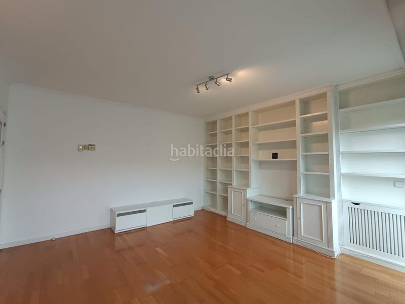 Foto 53f428e0-931b-483c-b65a-505ba194efce. Piso en Sanchinarro Madrid