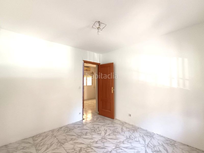 Foto 5496e892-d2a4-45e7-91cb-2b973c3a301a. Ground floor with heating in San Diego Madrid