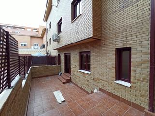 Rez-de-chaussée à Calle Júpiter