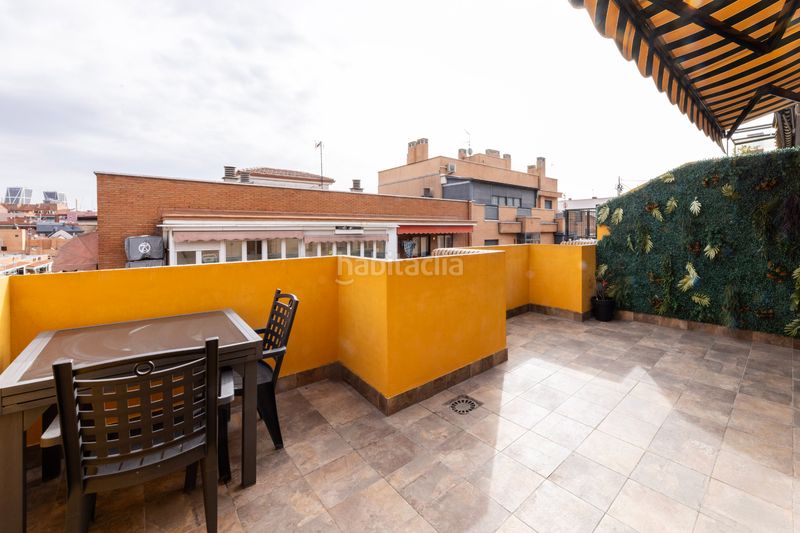 Foto 0eeaee35-9d77-44a3-ba08-19fa18c5b5e2. Dúplex amb piscina a Valdezarza Madrid