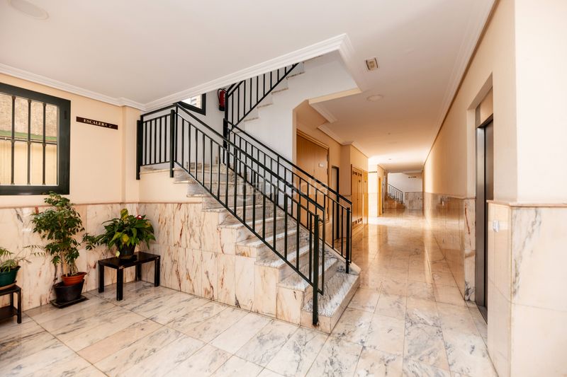 Foto 2d6ba755-3a19-4b5d-a3e1-0fd93fe06beb. Dúplex amb piscina a Valdezarza Madrid