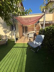 Casa adossada  Avinguda del nord 59. Bonita casa pescador con amarre privativo 10x3