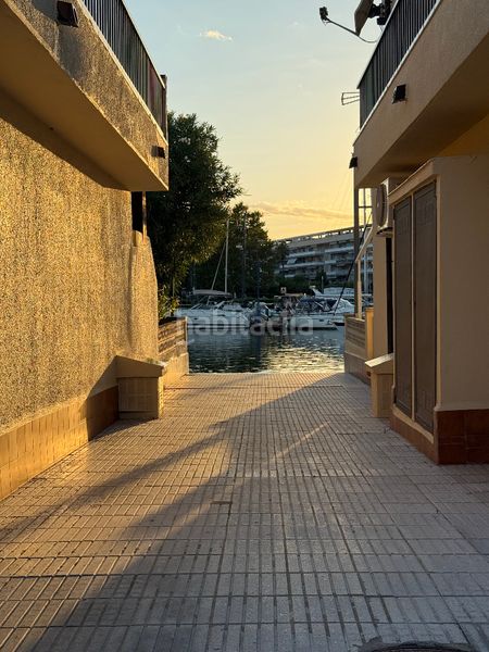 Foto f6485d15-e0ad-4e76-988d-7121e367aba0. Casa adossada amb calefacció aparcament piscina a Roses