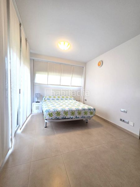 Foto 492b7ff0-d1c8-4791-ae98-92320437f5af. Dúplex amb aparcament piscina a Gava Mar Gavà