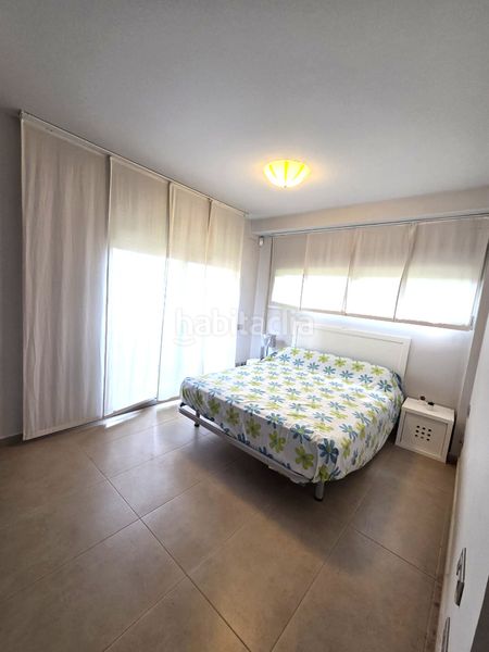 Foto bcfb155d-051d-4840-bdbe-844e4c0f3cec. Dúplex amb aparcament piscina a Gava Mar Gavà