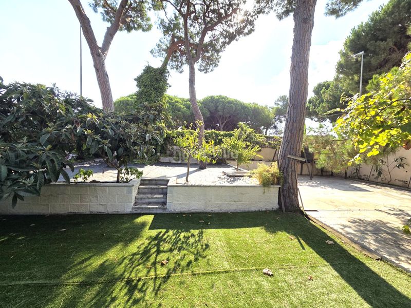 Foto dd9d3c39-2b6b-4cca-b42d-76d228c2792c. Dúplex amb aparcament piscina a Gava Mar Gavà