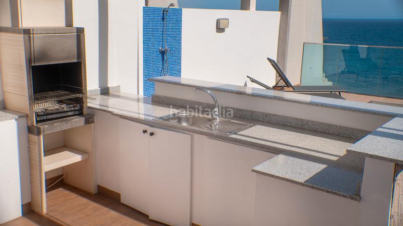 Foto 2ce290ab-e9ba-4dbc-bdc1-9f90a8c8b68e. Ático presentamos este exclusivo aacutetico con vistas panoraacutemicas al mar, ubicado en el codiciado complejo residencial sea senses en Torrevieja