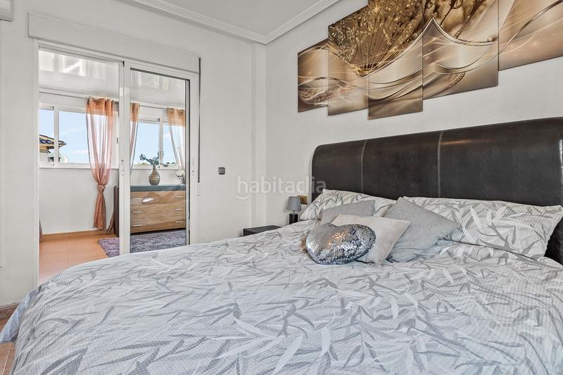 Foto 8b142121-fce8-4c6d-ab36-a559f5a5bc29. Casa ubicada en la prestigiosa playa flamenca, esta villa independiente orientada al sur ofrece la combinacioacuten perfecta de eleganc en Orihuela