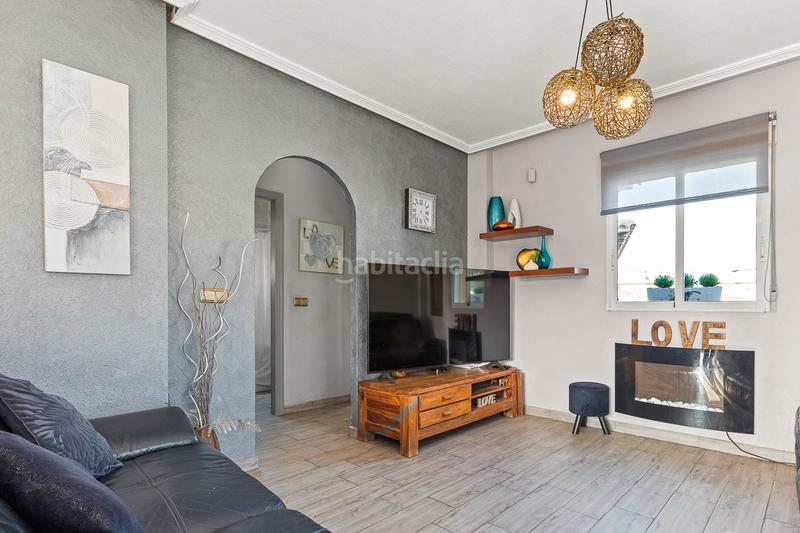 Foto c5c75feb-b12d-4001-9c10-d6abd291b9cd. Casa ubicada en la prestigiosa playa flamenca, esta villa independiente orientada al sur ofrece la combinacioacuten perfecta de eleganc en Orihuela