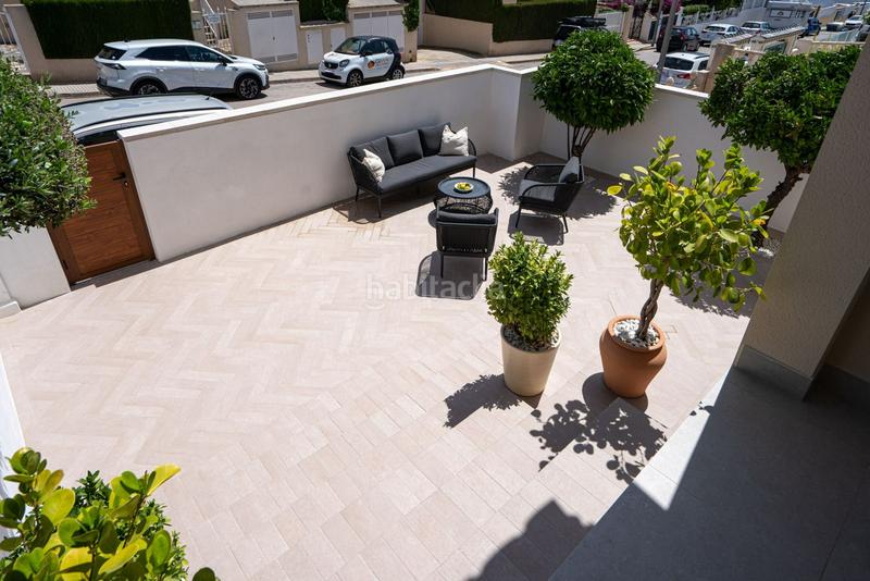 Foto dc5e34e8-8d0c-4518-84f7-dfeb7a54ec51. Reihenhaus mit heizung parking pool in La Florida Orihuela