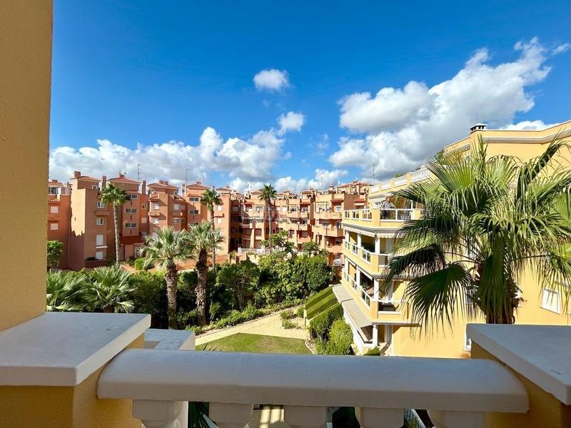 Foto 3bb6ec0a-9fb9-4040-b8d6-944aec608e20. Penthouse with pool in Aguamarina Orihuela