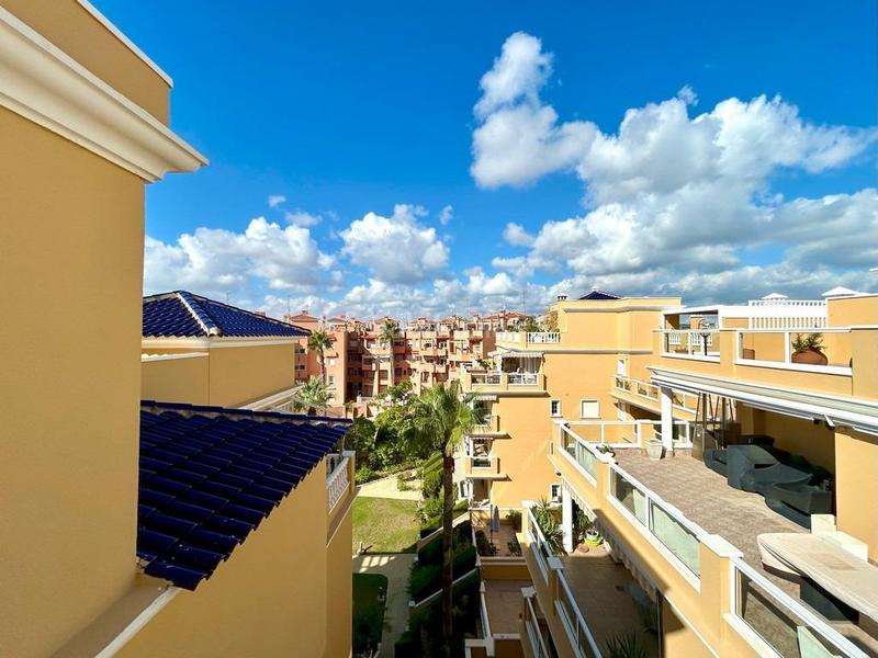 Foto 4b582a35-a534-49b8-a95a-63fb8c20894f. Penthouse with pool in Aguamarina Orihuela