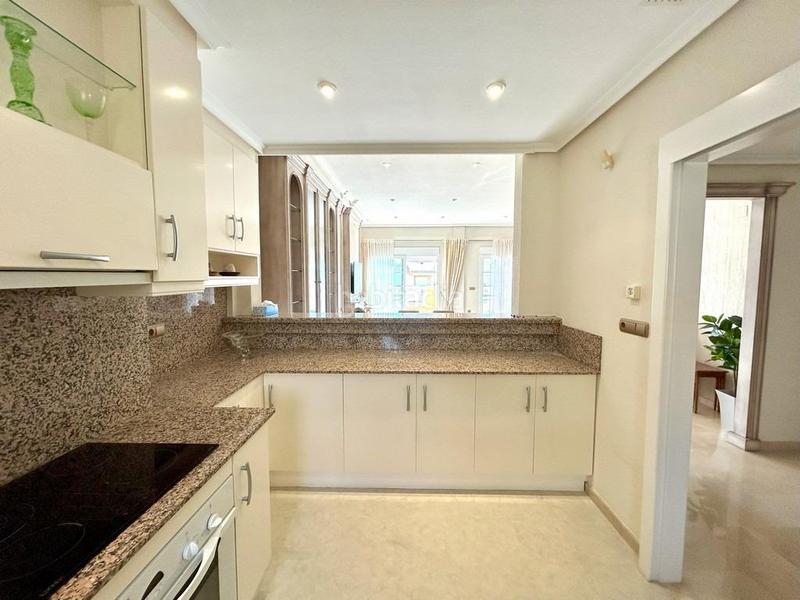 Foto 63820196-2287-4808-bebb-2999d4c9c434. Penthouse with pool in Aguamarina Orihuela