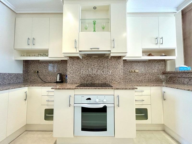 Foto 6bf7c58a-8d86-43e5-b6bb-be043173e759. Penthouse with pool in Aguamarina Orihuela