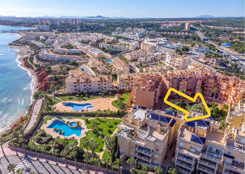 Foto cb4c920f-9561-4110-8a68-d551f0b6352f. Penthouse with pool in Aguamarina Orihuela
