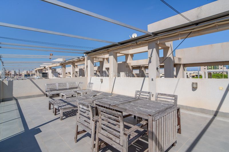 Foto f125c3f7-f7c0-4f41-bacf-170a720b71bd. Àtic amb calefacció aparcament piscina a Pueblo Latino Pilar de la Horadada