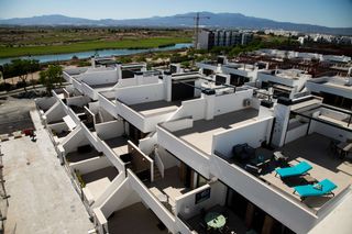 Pis a Condado de Alhama. Ubicado en la prestigiosa zona de los guardianes, lav real estat