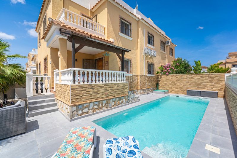 Foto e83d4f8c-1525-47ac-a5a8-3ff5ebe8d3c0. Casa amb calefacció a Lo Marabú Rojales