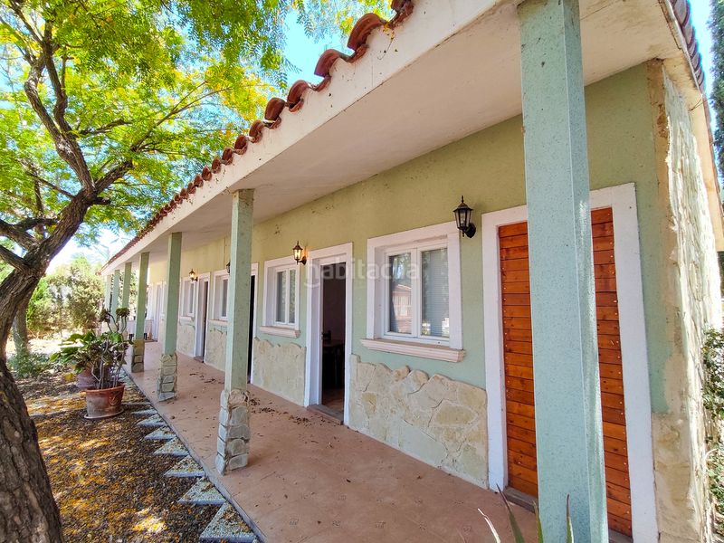 Foto 1fed9128-10cc-45f4-ab71-a23ec10b2735. Casa amb piscina a Carrús Oeste Elche / Elx