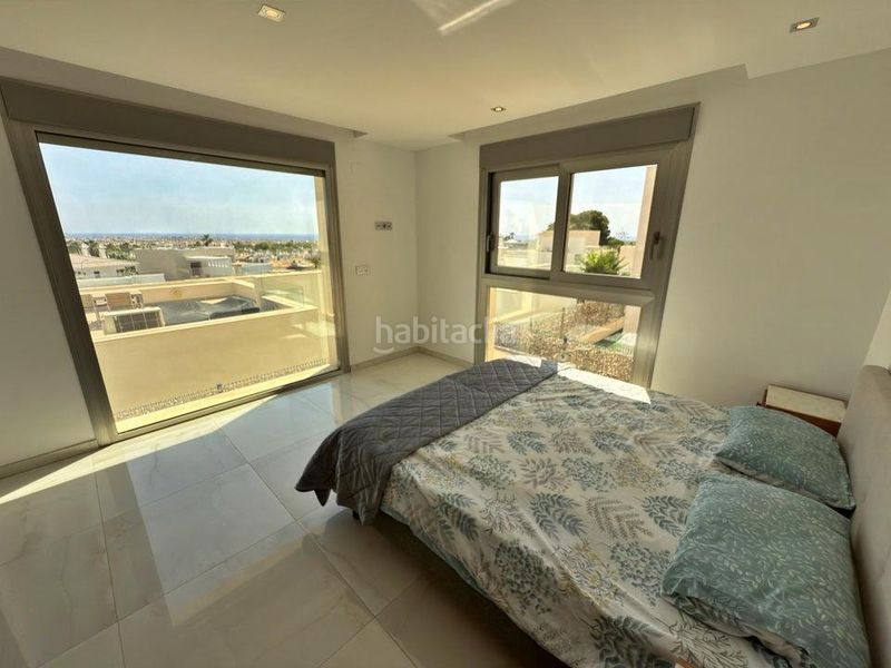 Foto 040f86c3-f744-4574-8a64-e8aedea63af1. Casa amb calefacció a Villamartín-Las Filipinas Orihuela