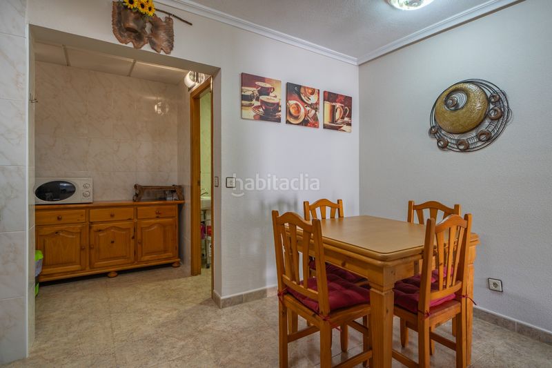 Foto a0ec69ef-89be-4cd4-b4e3-751d3d00fdce. Casa adosada este elegante duacuteplex en la Torre de la Horadada, ubicado junto a la playa de rocamar y a escasa distancia de la playa de las en Pilar de la Horadada