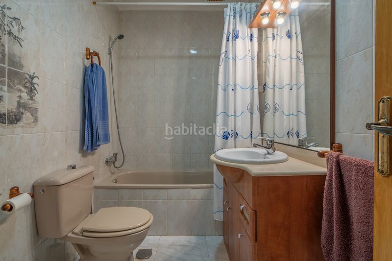 Foto ea89ce82-00d2-4c8e-892f-4441881cb069. Casa adosada este elegante duacuteplex en la Torre de la Horadada, ubicado junto a la playa de rocamar y a escasa distancia de la playa de las en Pilar de la Horadada